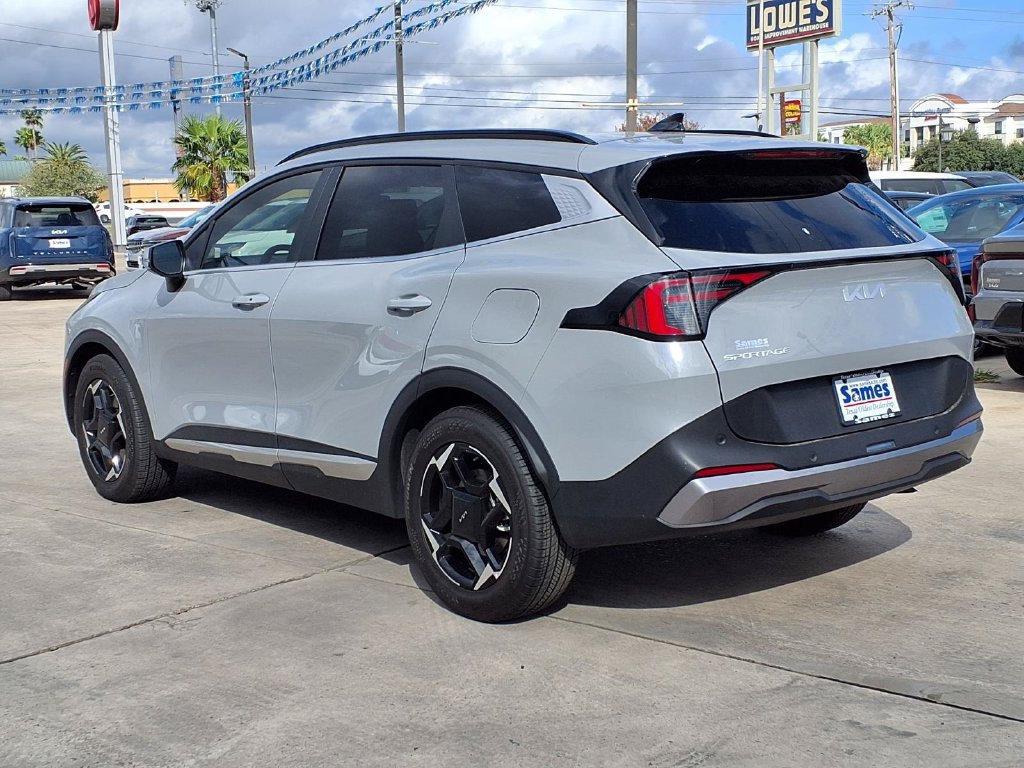Certified 2026 Kia Sportage EX w/ EX Panorama Roof Package FWD image 6