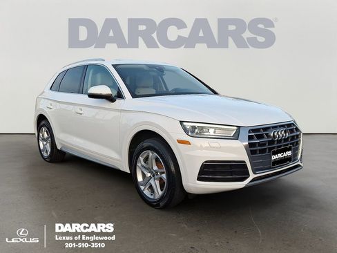 Used 2019 Audi Q5 2.0T Premium w/ Convenience Package image 1