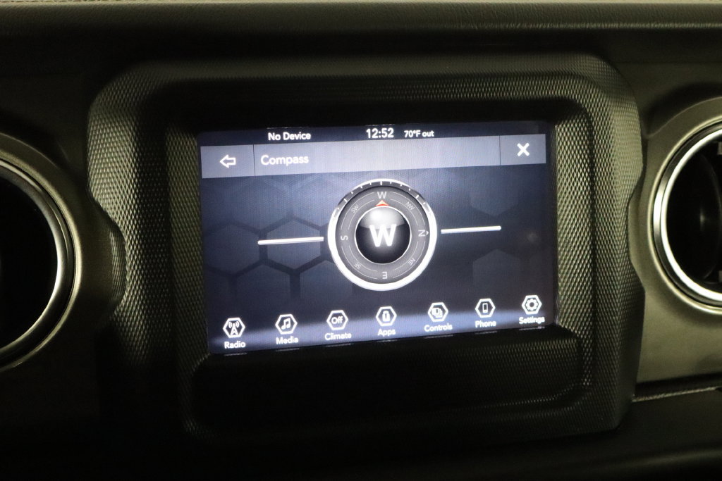 Used 2021 Jeep Wrangler Unlimited Sahara AWD/4WD image 36