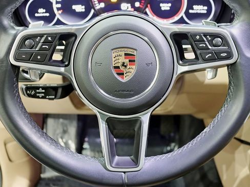 Used 2023 Porsche Cayenne AWD/4WD image 15