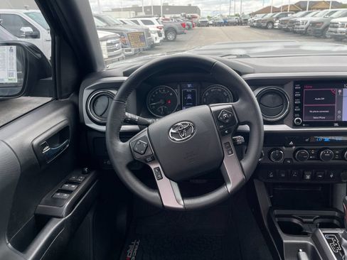 Used 2023 Toyota Tacoma TRD Pro AWD/4WD image 16