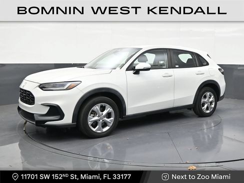 Used 2023 Honda HR-V LX image 1