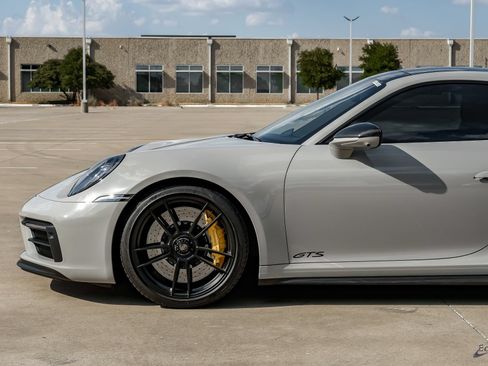 Used 2024 Porsche 911 Carrera GTS RWD image 9