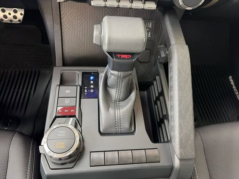 Certified 2025 Toyota Tacoma TRD Sport AWD/4WD image 30