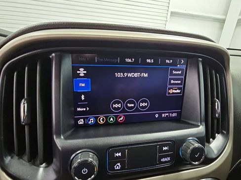 Used 2022 GMC Canyon Denali w/ Denali Black Edition Package AWD/4WD image 15