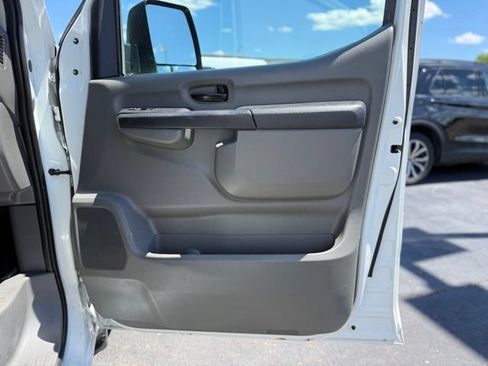 Used 2020 Nissan NV 1500 S RWD image 12