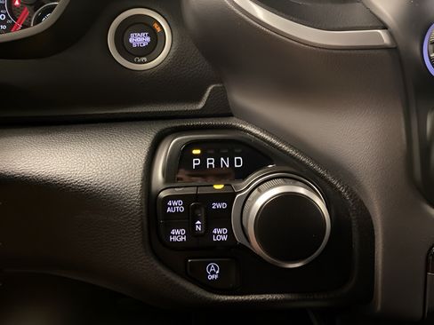 Used 2023 RAM 1500 Big Horn AWD/4WD image 14