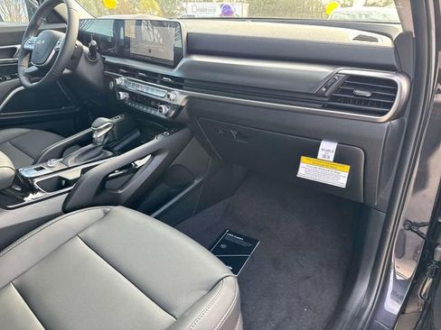 New 2025 Kia Telluride S FWD image 15