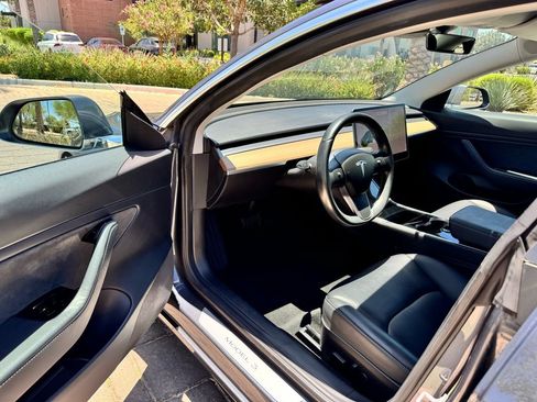 Used 2019 Tesla Model 3 Long Range AWD/4WD image 7