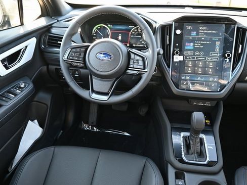 New 2025 Subaru Forester Limited image 9