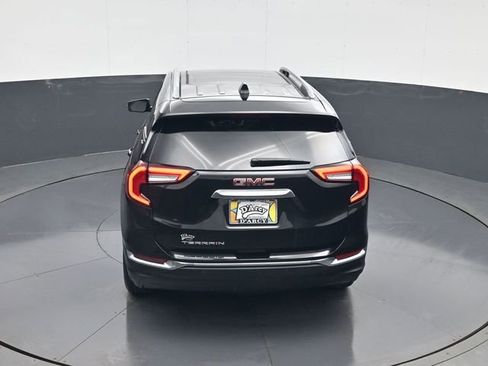 Used 2022 GMC Terrain SLT w/ Infotainment Package II FWD image 18