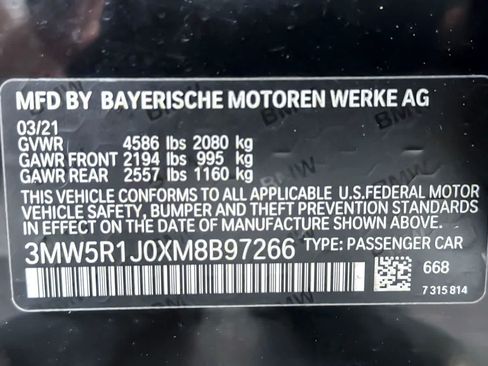 Used 2021 BMW 330i Sedan w/ Premium Package RWD image 29