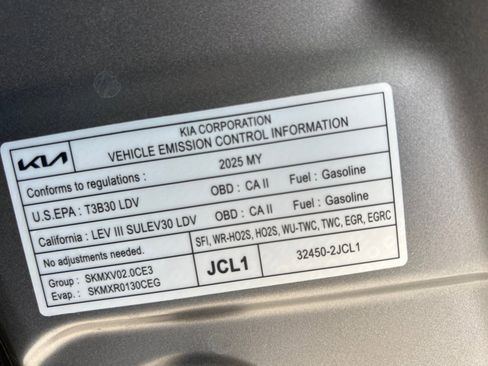 Used 2025 Kia K4 LXS FWD image 23