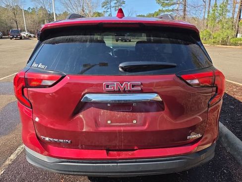Used 2019 GMC Terrain SLE w/ Driver Convenience Package image 4