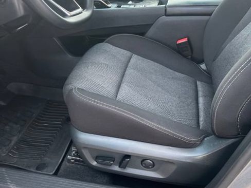 Used 2024 Nissan Rogue SV FWD image 13