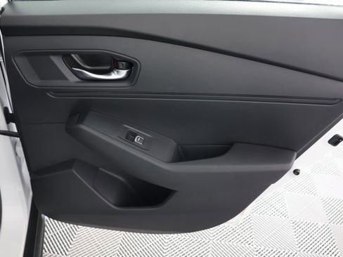 Certified 2025 Honda Accord SE image 28