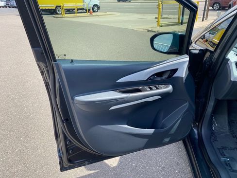 Used 2019 Chevrolet Bolt LT FWD image 10