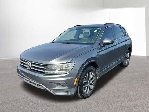 Used 2018 Volkswagen Tiguan SEL image 11