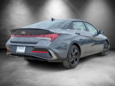 New 2026 Hyundai Elantra SEL Sport Premium FWD image 3