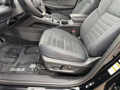New 2026 Nissan Rogue SL AWD/4WD image 18