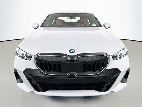 New 2027 BMW 530i xDrive AWD/4WD image 2