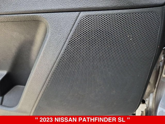 Used 2023 Nissan Pathfinder SL AWD/4WD image 14