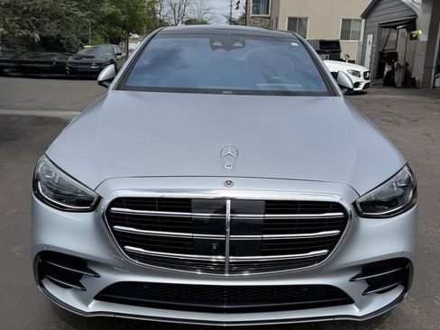 Used 2023 Mercedes-Benz S 580 4MATIC Sedan image 3