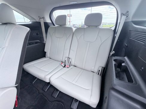 Used 2022 Kia Sorento S FWD image 29