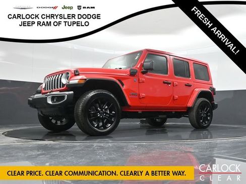 Used 2025 Jeep Wrangler Sahara w/ Safety Group image 58