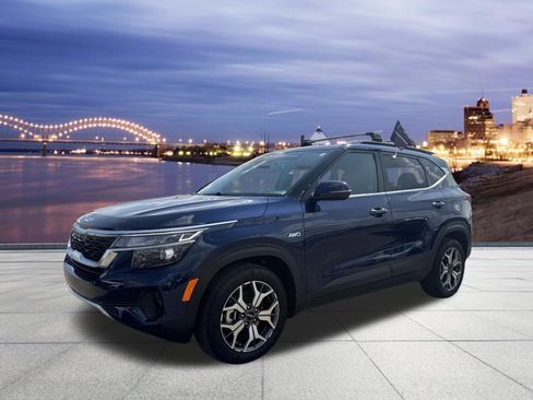 Used 2023 Kia Seltos EX AWD/4WD image 1