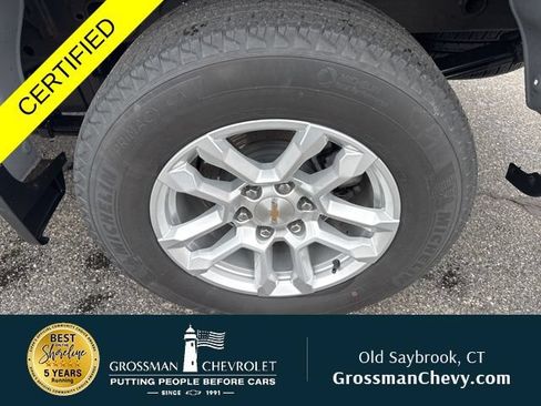 Used 2024 Chevrolet Silverado 1500 LT AWD/4WD image 31