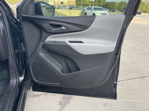 Used 2024 Chevrolet Equinox LS w/ Midnight Edition FWD image 16