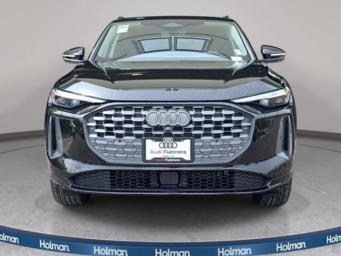 Used 2025 Audi Q5 Premium w/ Convenience Package AWD/4WD image 3