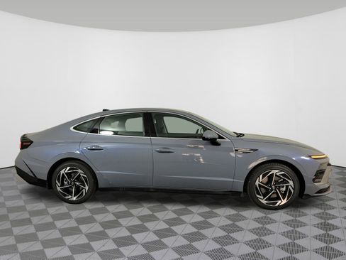 New 2026 Hyundai Sonata SEL AWD/4WD image 2