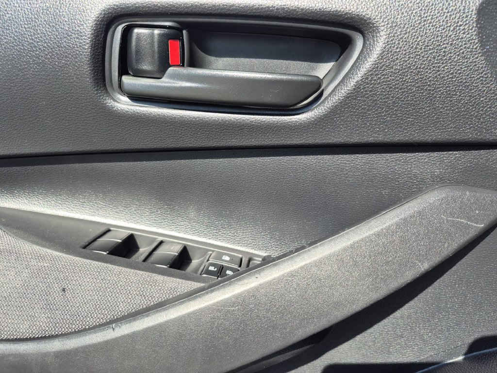 Used 2024 Toyota Corolla LE FWD image 8