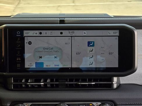 Used 2025 Jeep Wrangler Unlimited Sahara w/ Safety Group image 26