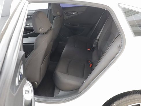 Used 2022 Chevrolet Malibu RS image 14