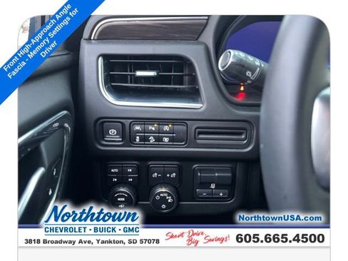 Used 2023 Chevrolet Tahoe Z71 w/ Off-Road Capability Package image 20