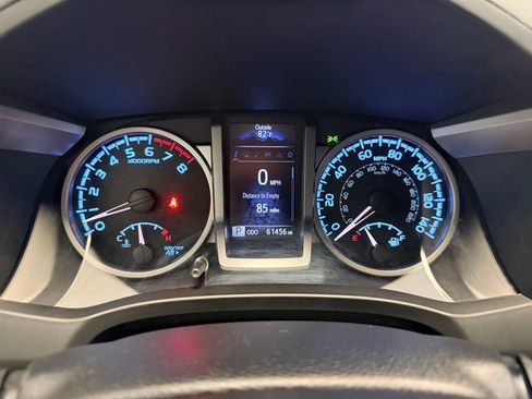 Used 2020 Toyota Tacoma Limited AWD/4WD image 17