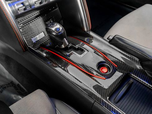 Used 2009 Nissan GT-R Premium image 38