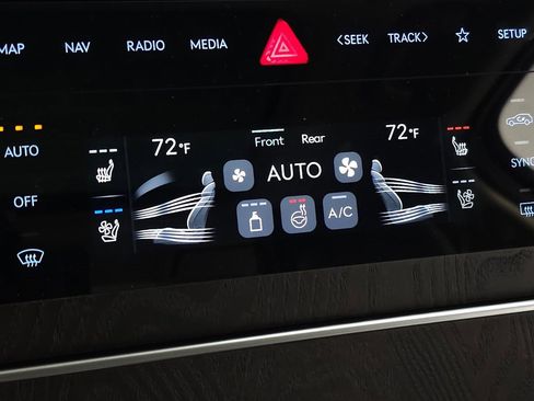 New 2025 Genesis GV80 3.5T Prestige image 31