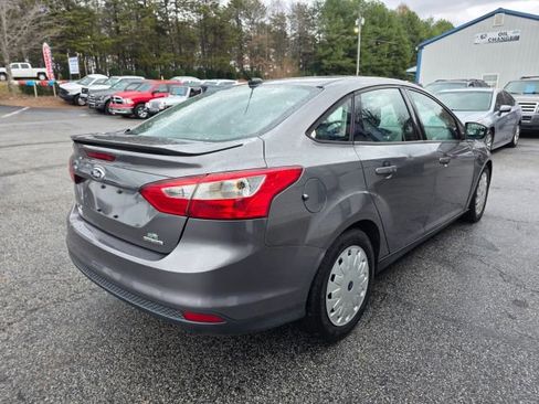 Used 2013 Ford Focus SE w/ Super Fuel Economy (SFE) Pkg image 5