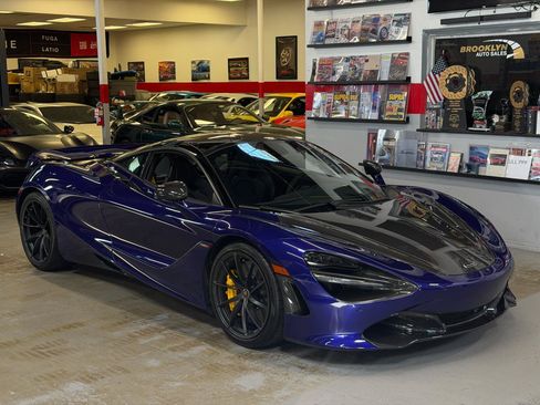 Used 2018 McLaren 720S RWD image 4
