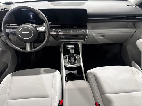 Used 2025 Hyundai Kona SEL FWD image 28
