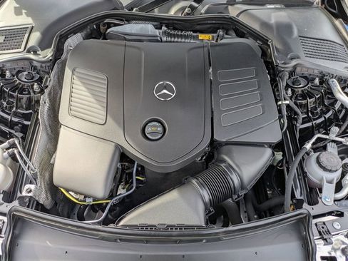 Used 2024 Mercedes-Benz C 300 4MATIC Sedan image 23