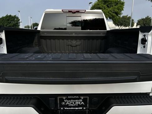 Used 2025 Chevrolet Silverado 1500 High Country AWD/4WD image 33