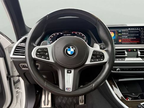 Used 2021 BMW X5 M50i AWD/4WD image 18