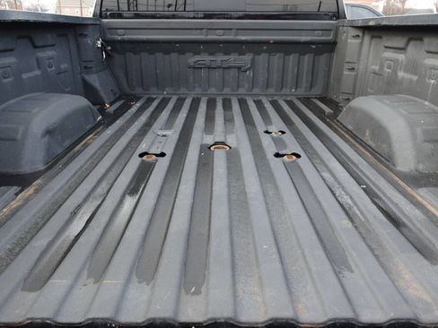 Used 2022 GMC Sierra 2500 AT4 w/ AT4 Preferred Package image 24