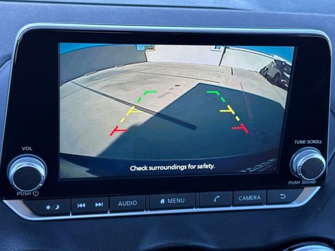 Used 2024 Nissan Sentra SV image 16