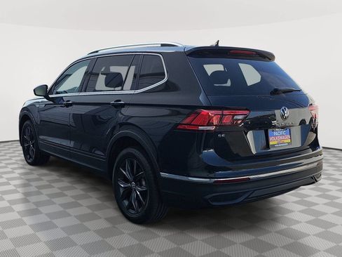 Certified 2024 Volkswagen Tiguan SE FWD image 7